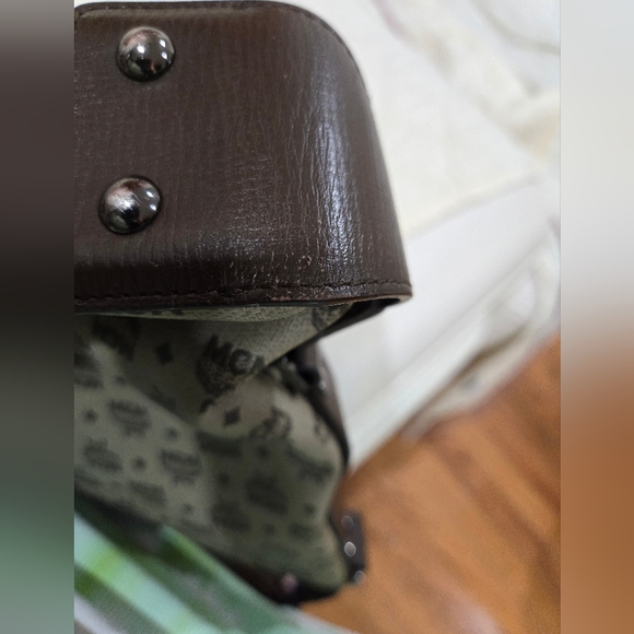 MCM VISETOS MONOGRAM UNISEX MESSENGER BAG-AUTHENTIC - Picture 10 of 14